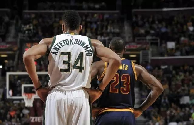 拜合拉木：第二球球到右边脚下只能这么打；现在打谁都有信心（拜合拉木复盘第二球：右脚来球只能那样处理，如今对谁都充满信心）